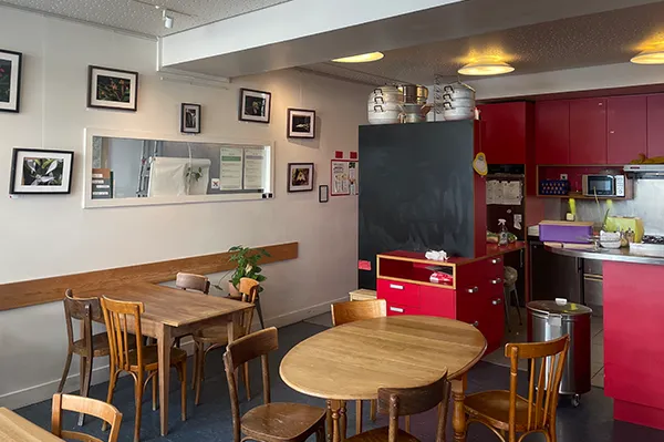 Intérieur du restaurant/bistrot de l’Arcade84